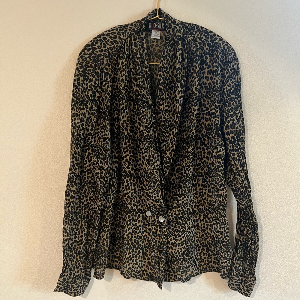 Vintage 100% leopard print silk wrap blouse
